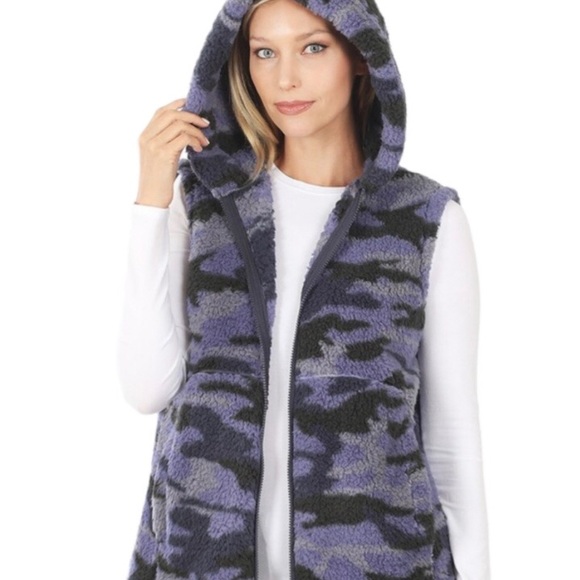 Zenana Outfitters Jackets & Blazers - SALE! Cozy Camouflage Purple & Grey Zip Up Sherpa Hooded Vest